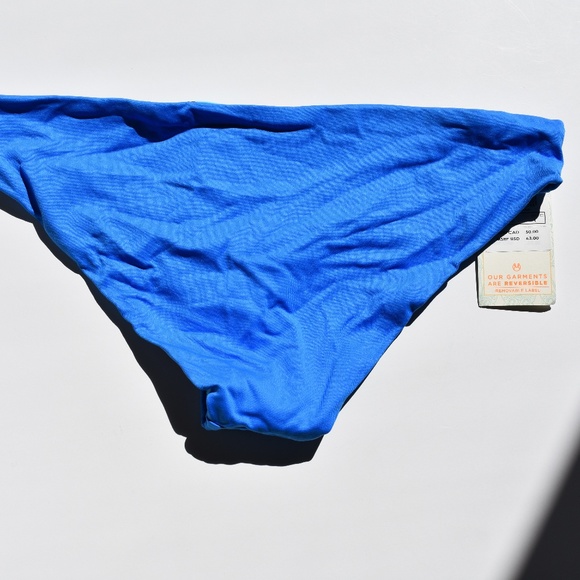 Maaji L Cerulean Bauhaus Cheeky Reversible Bottom - Picture 3 of 7